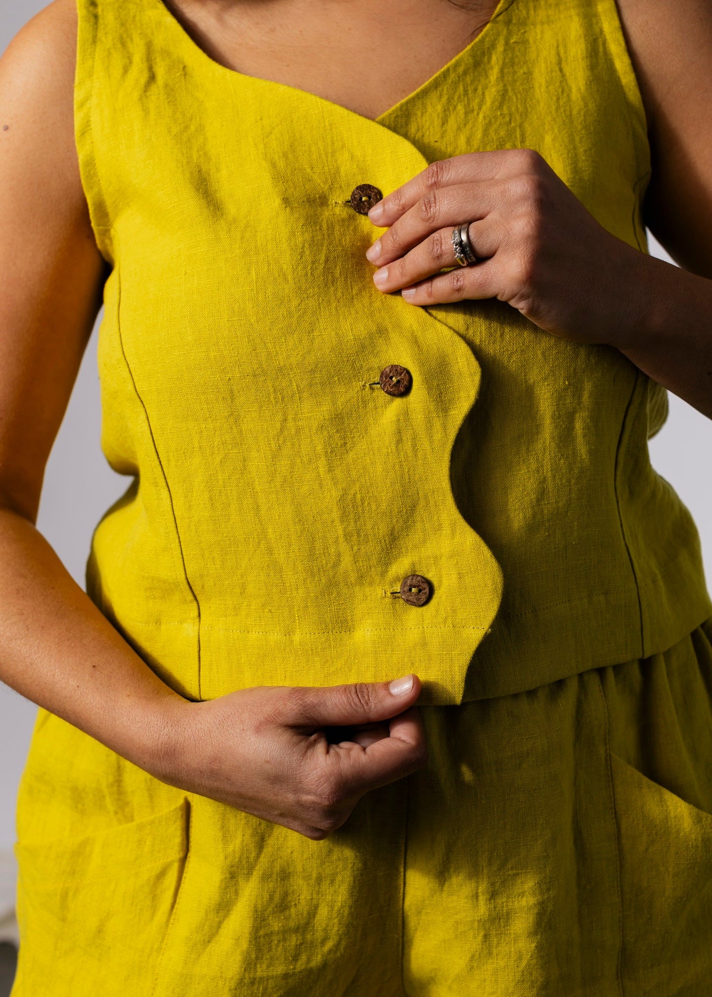 Wavy Top - Linen