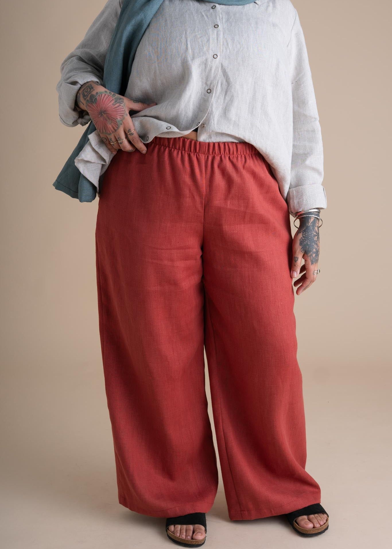 Ayanna-Elaina-Pants-Paprika-Linen-3.jpg