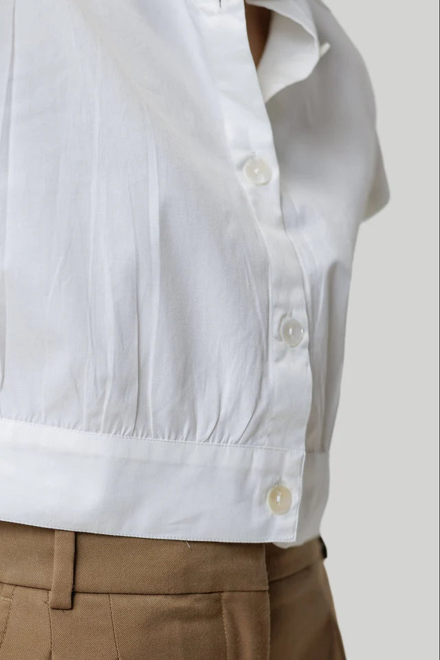 Reistor Oversized Crop Shirt in Off-white - plus size garment, front view