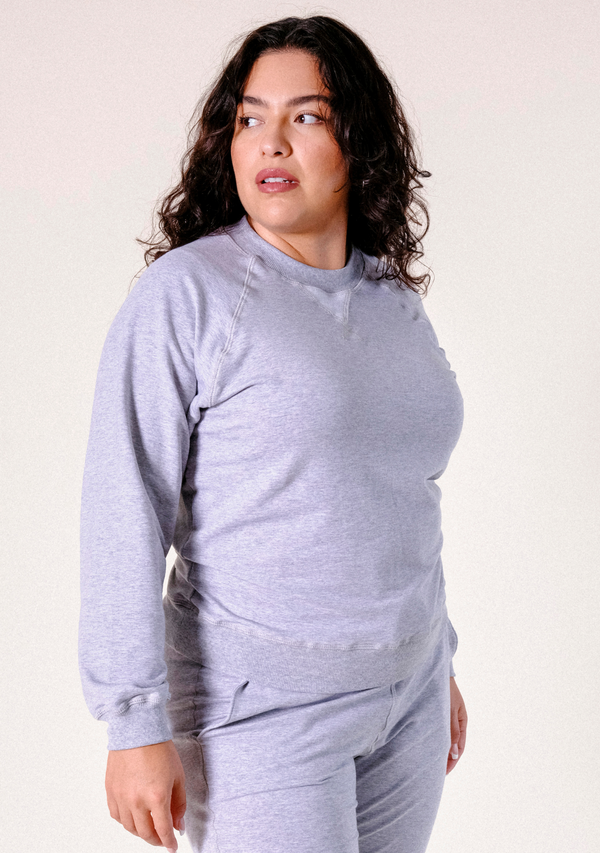 Poplinen Agnes Raglan Organic Cotton + Tencel™ Sweatshirt - Heather Gray - plus size garment, product view