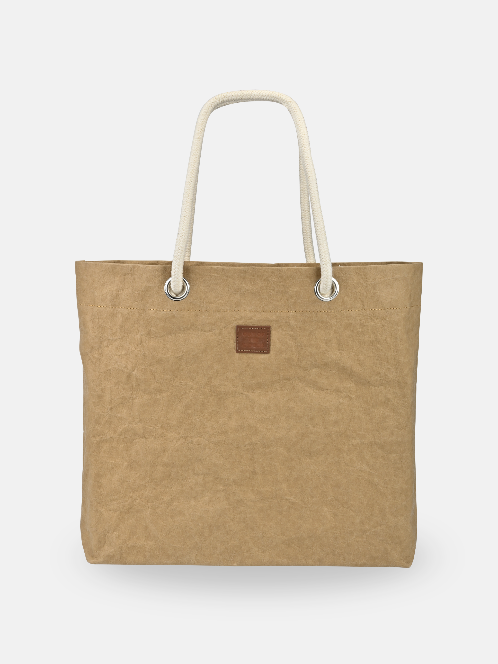 LeoGrande_Melbourne_Sahara_c4155bdf-3053-48d7-a802-8a03a0bc9fdf.png