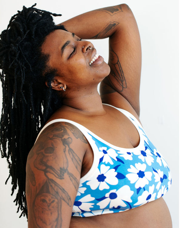 Thunderpants USA Longline Bra Moody Blooms - inclusive longline bra, lifestyle shot