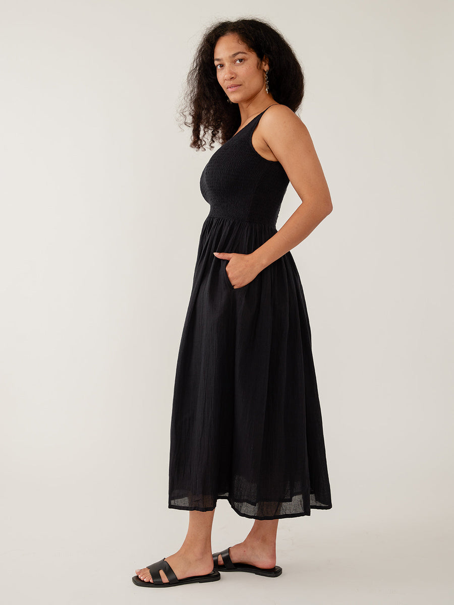 Mata Traders Lily V-Neck Sleeveless Dress in Black Textured Check - Size Inclusive, women's clothing