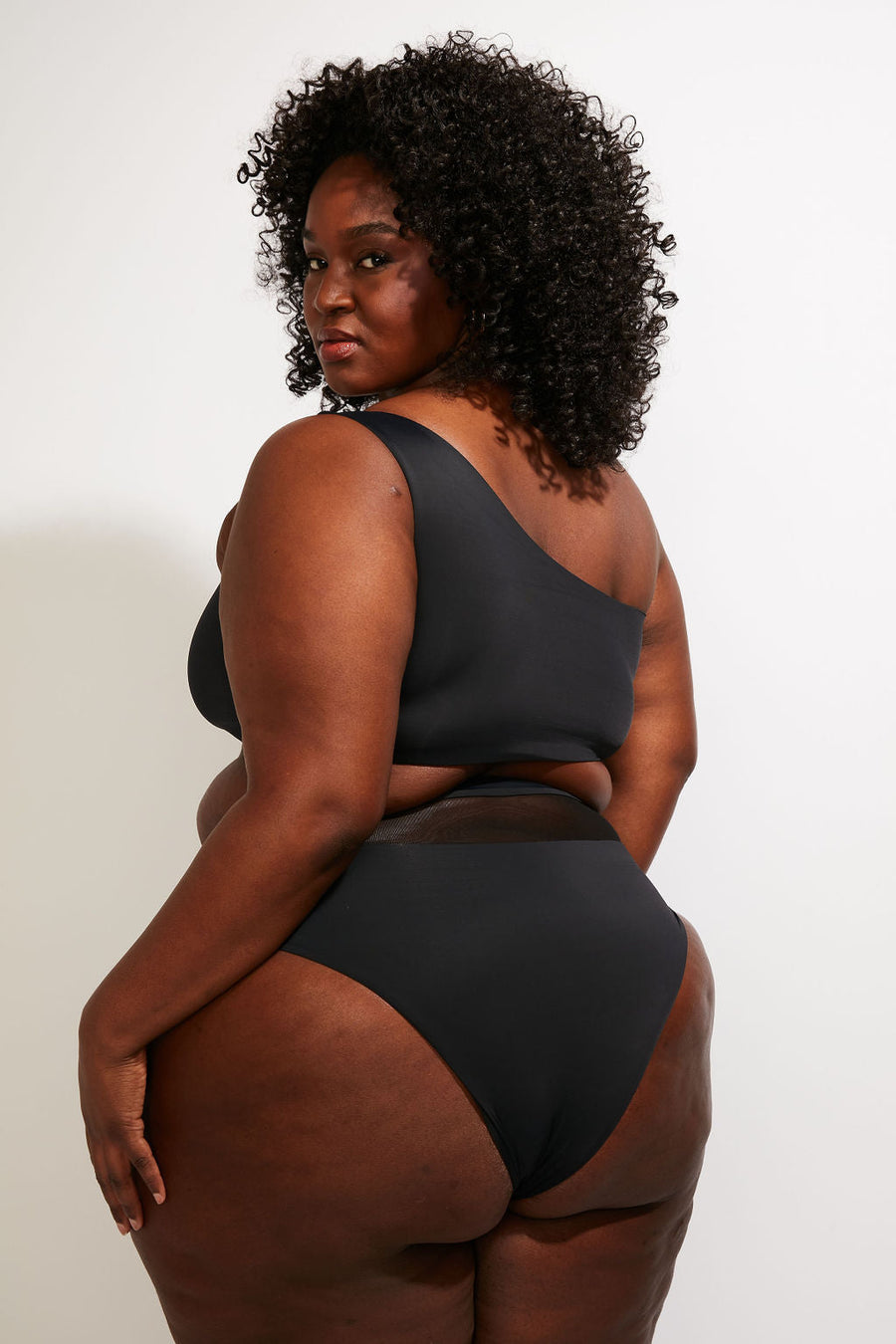 Nomads Swimwear Bay Top II in Black - size inclusive swimwear on size inclusive model, product view