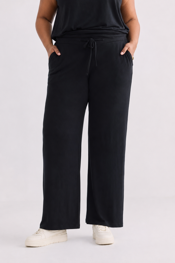 Wide Leg Pant in Black