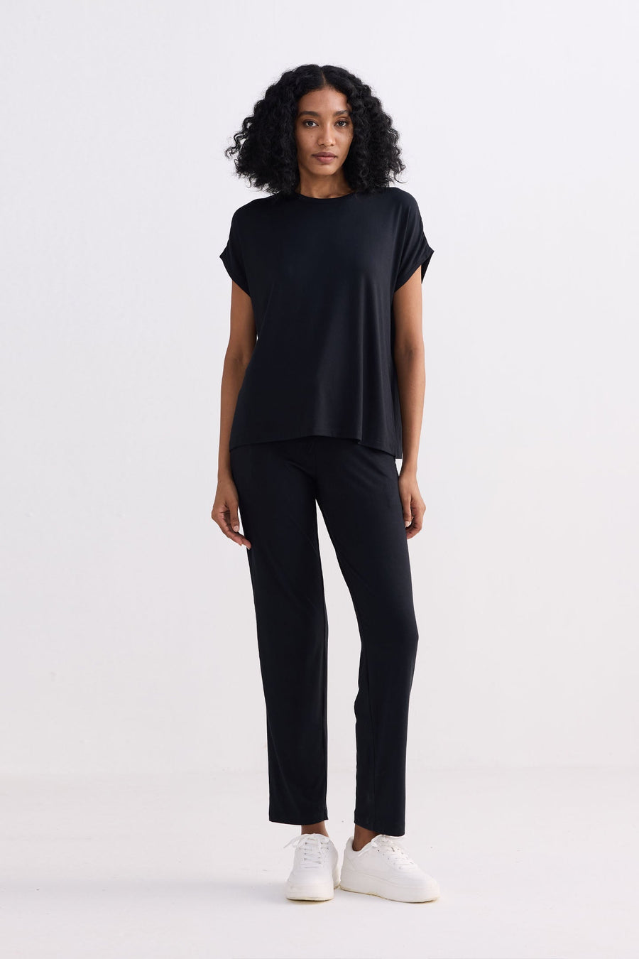 Wide Leg Pant in Black Front
