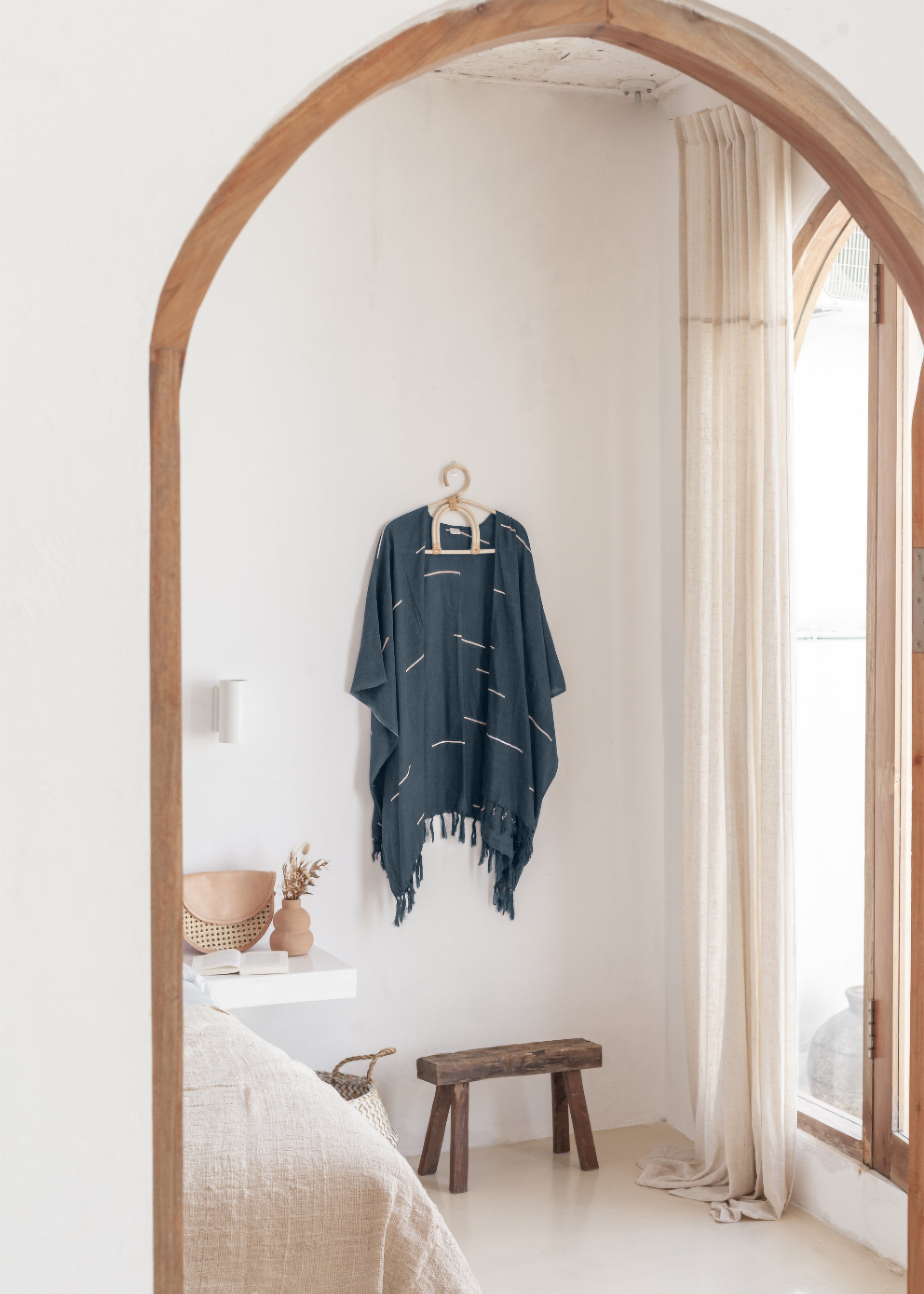 Lines Kimono