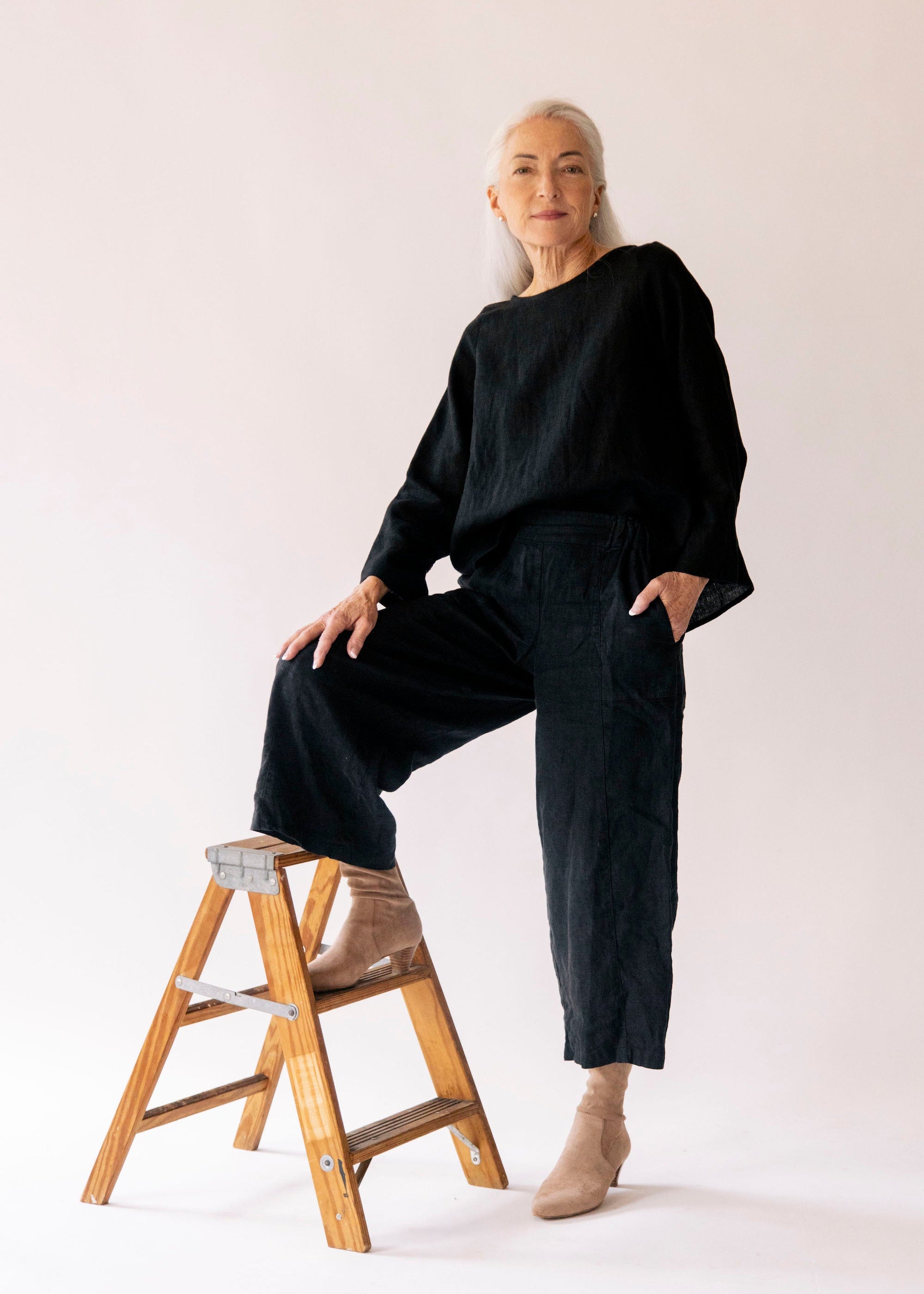 Emil Easy Crop Pant - Linen